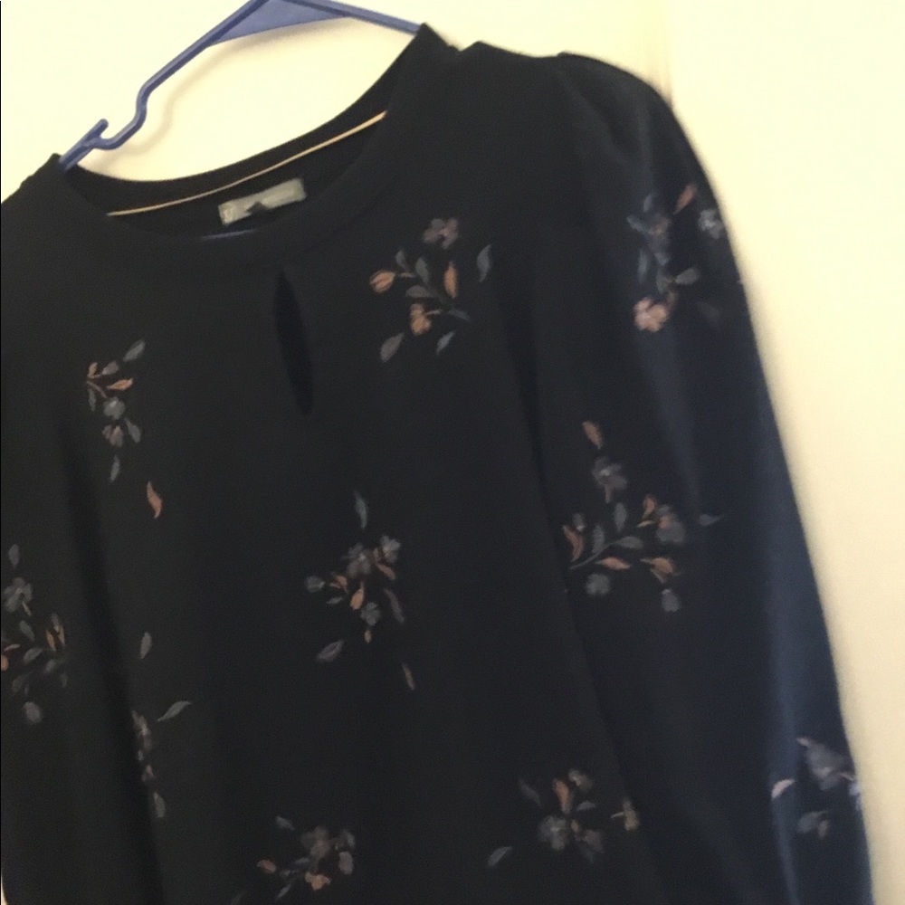 Wit & Wisdom Navy Sweater w/ Floral Design-Small